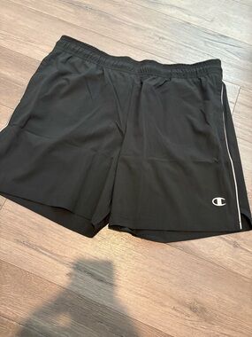 Men’s Champion Active Woven Shorts Size XL